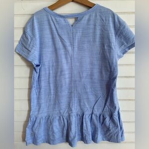 IVIVVA by LULULEMON girls size 14 shirt
